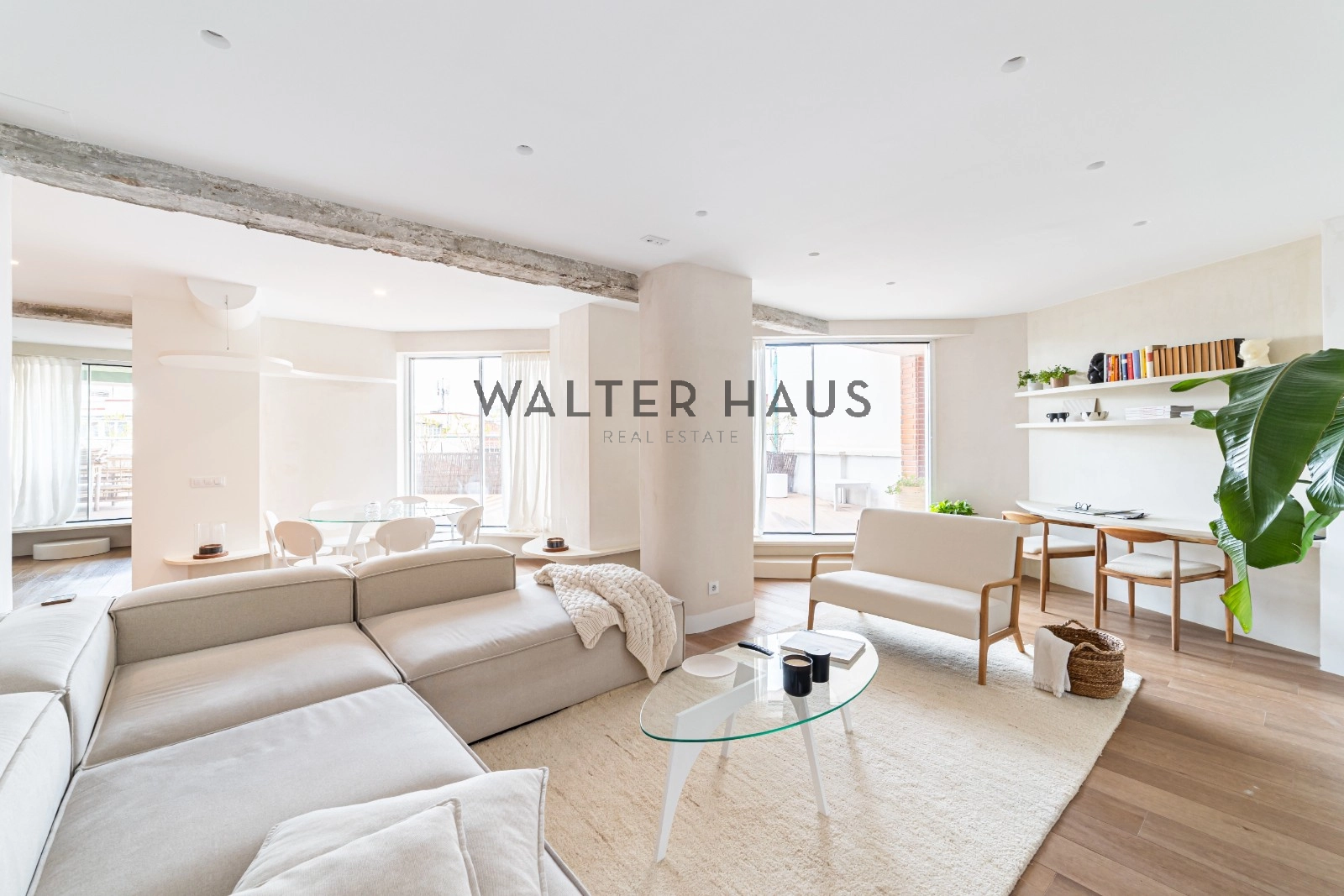 2-bed penthouse with terrace in Lista, Salamanca