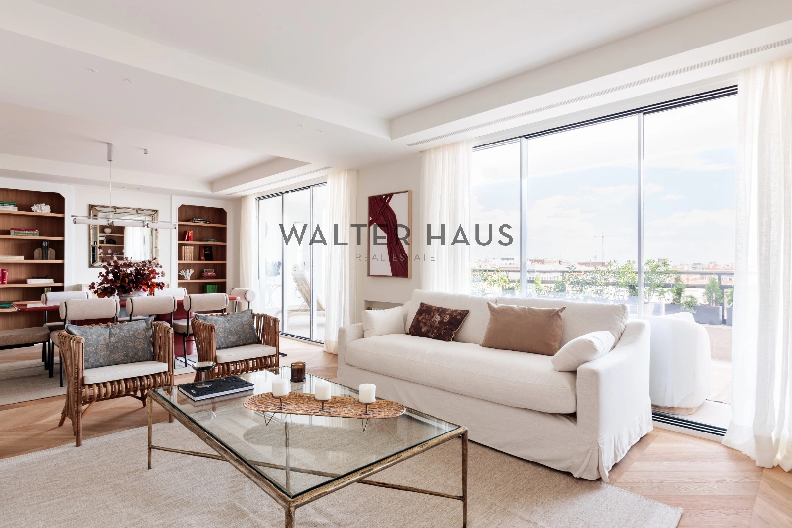 4-bed penthouse with terrace in Lista, Salamanca