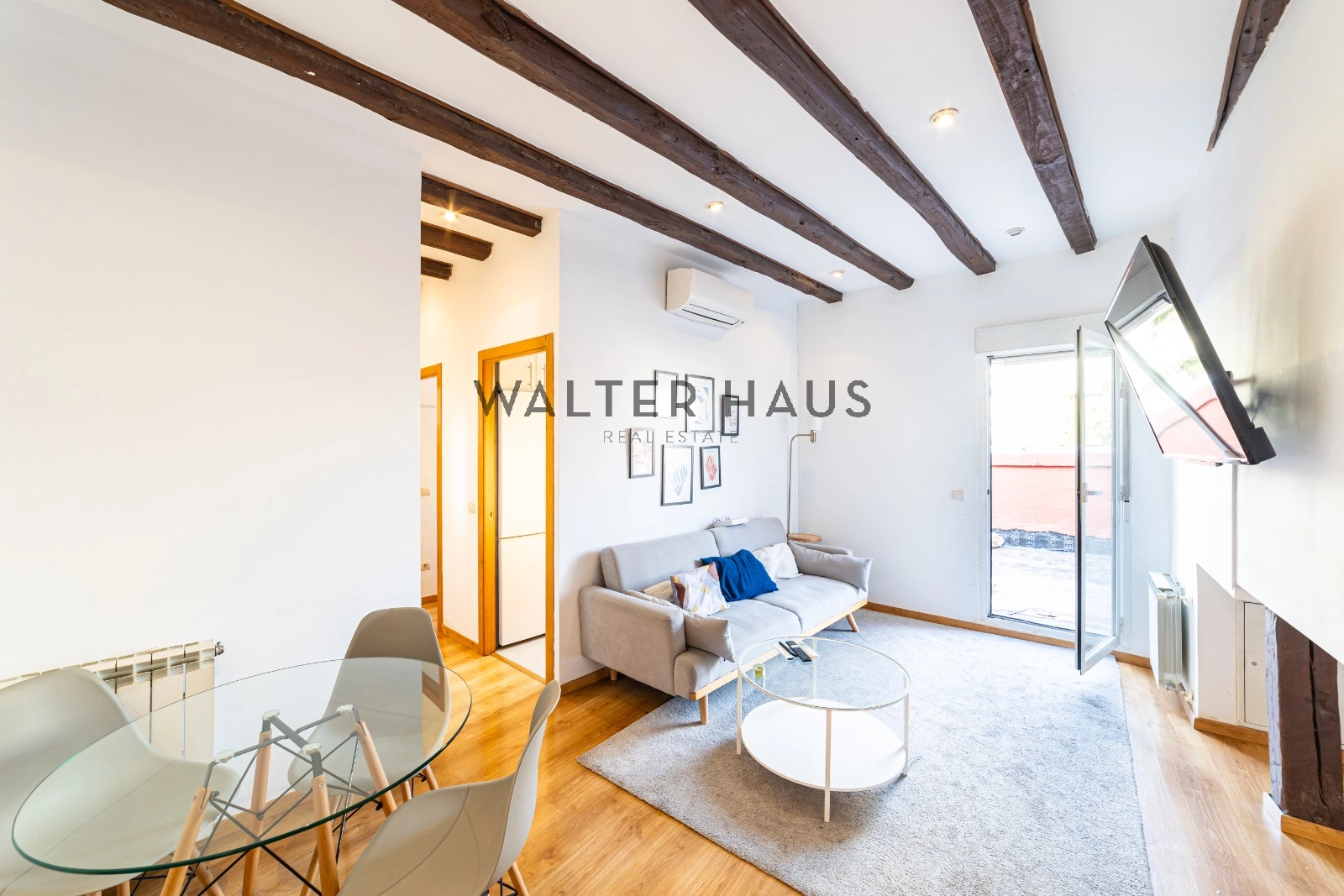 Penthouse with terrace in Malasana, Centro