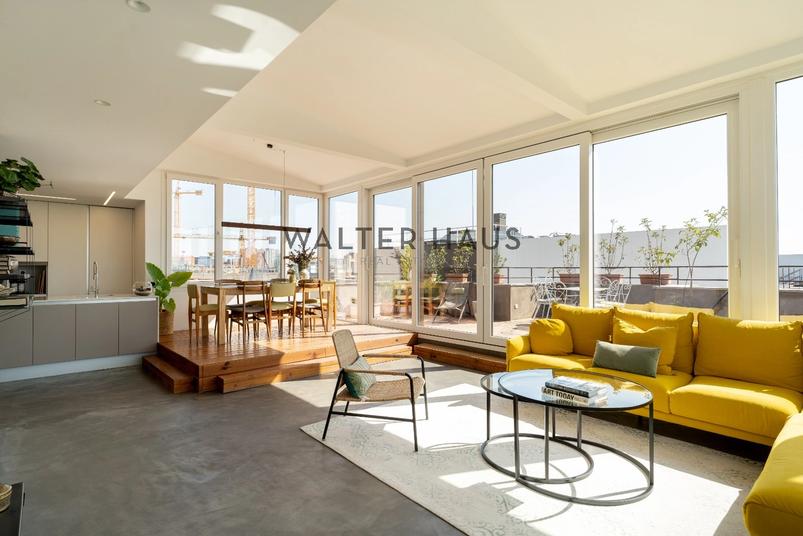 1-bed penthouse with terrace in Nueva España, Chamartín
